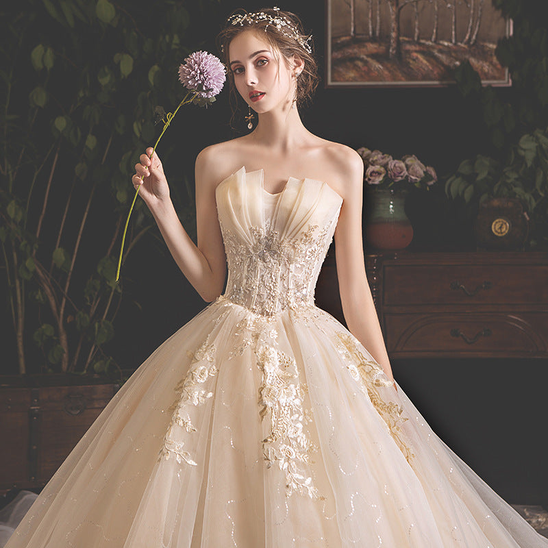 Mori Style Tube Top Trailing Wedding Dress