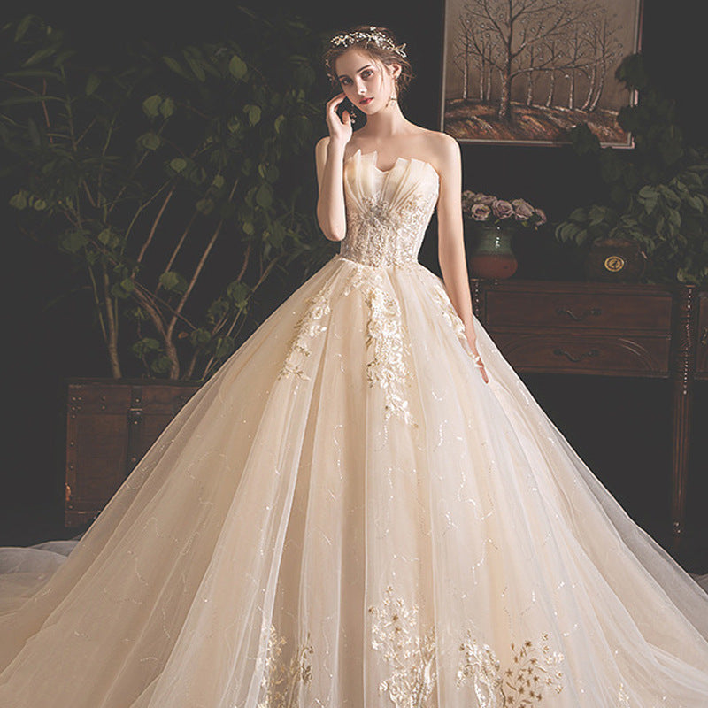 Mori Style Tube Top Trailing Wedding Dress