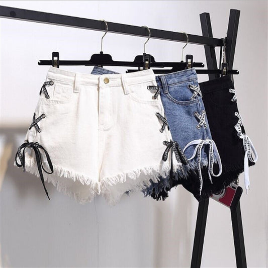 Vintage Snowflake Inelastic Women Denim Shorts