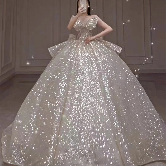 One-Shoulder Retro Trailing Wedding Dress