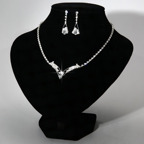 Water Drop Jewelry Set – Silver Plated Necklace & Earrings (2 Pcs)