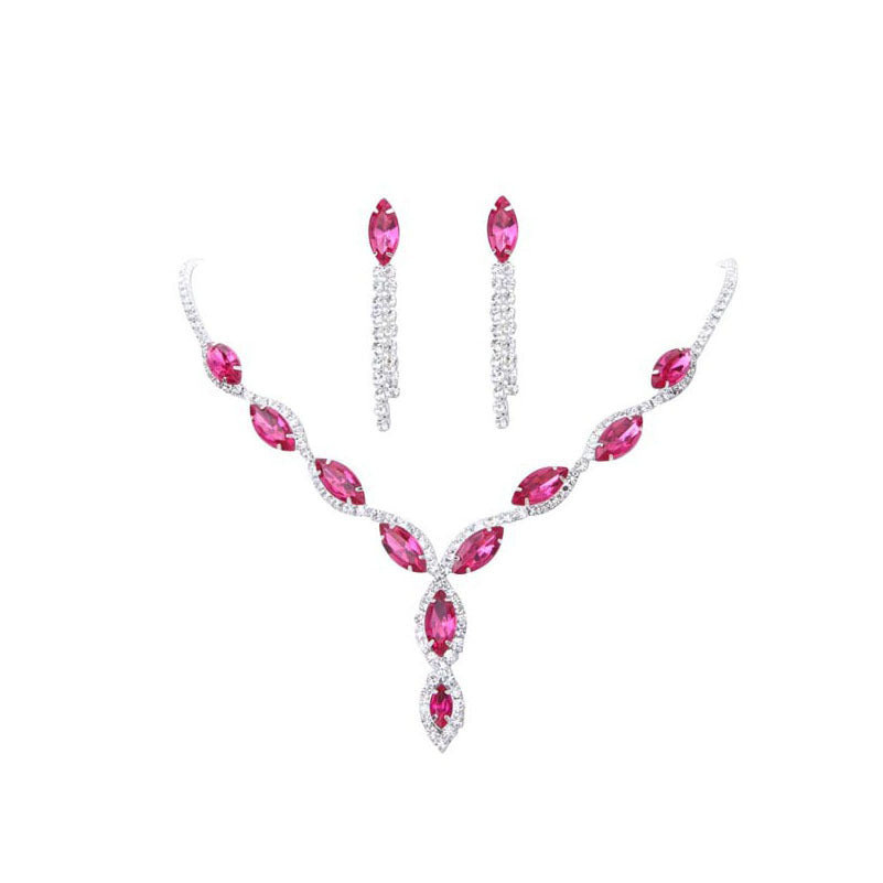 Jewelry Set – Statement Necklace & Earrings