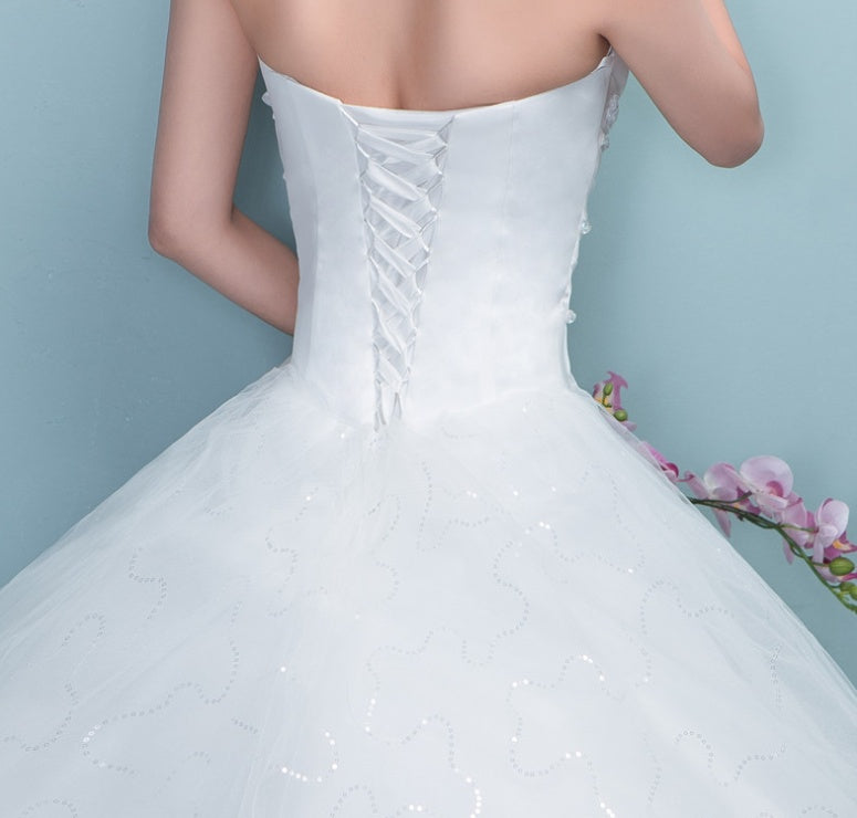 Large Tail Wedding Dress
