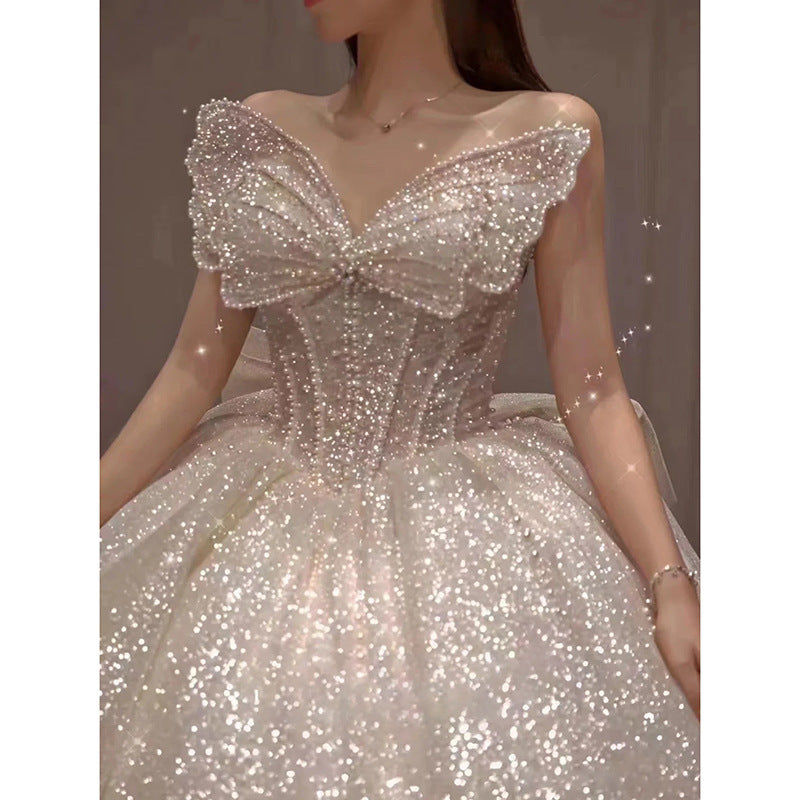 One-Shoulder Retro Trailing Wedding Dress