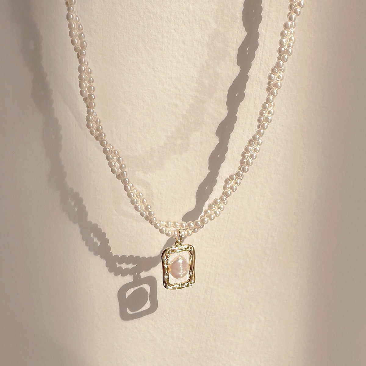 Double Layer Rice Bead Clavicle Necklace – Elegant Minimalist Style