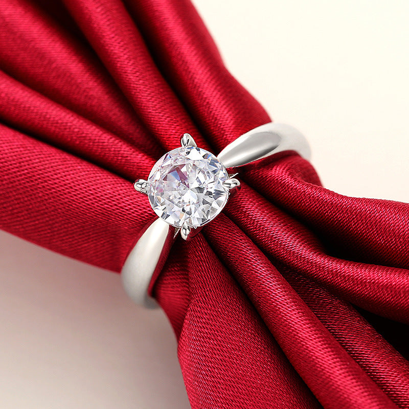 Women's Simple And Versatile Four Claw Ring