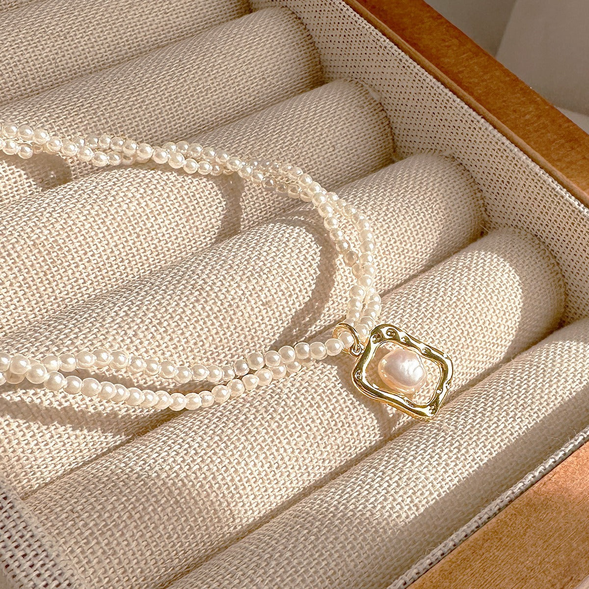 Double Layer Rice Bead Clavicle Necklace – Elegant Minimalist Style