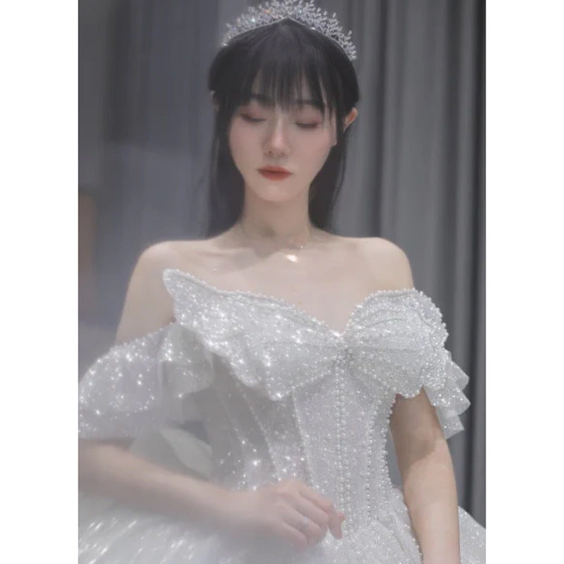 One-Shoulder Retro Trailing Wedding Dress