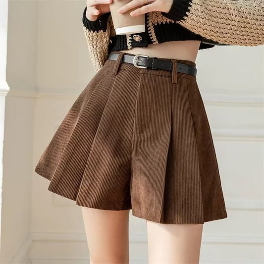 Women's Corduroy Pleated Wide-Leg Shorts